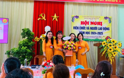 Hội nghị viên chức - Người lao động năm học 2024 - 2025